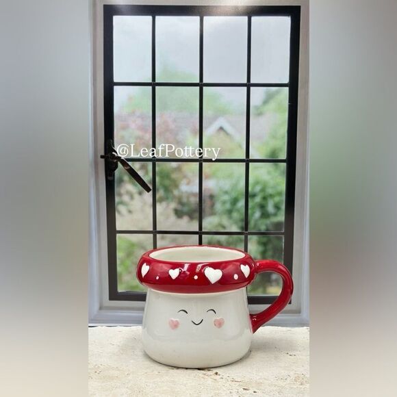 Baby Mushroom Red/White Ceramic 20oz Mug - Picture 2 of 9